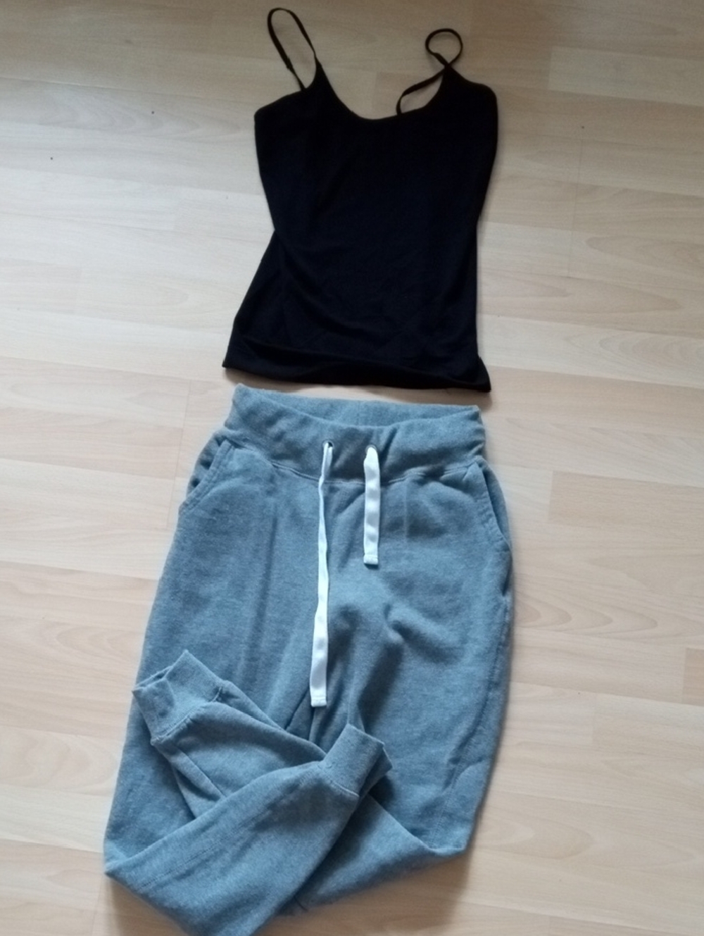 Black Cami Tank Top with Gray Drawstring Joggers Waist 26